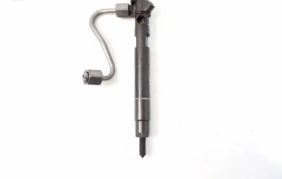 Mercedes-Benz E C207 W207 Fuel injector A6510702887