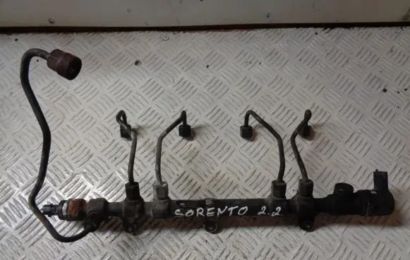 KIA Sorento Fuel main line pipe 314002F000