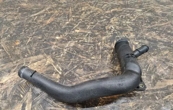 Mercedes-Benz A W169 Engine coolant pipe/hose A2662000052