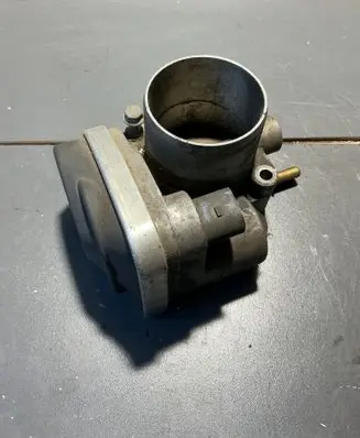 Renault Scenic II - Grand scenic II Throttle valve 8200190230