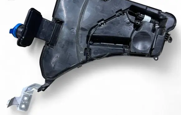 BMW M5 F90 Windshield washer fluid reservoir/tank 10543512SB 3071453 6166