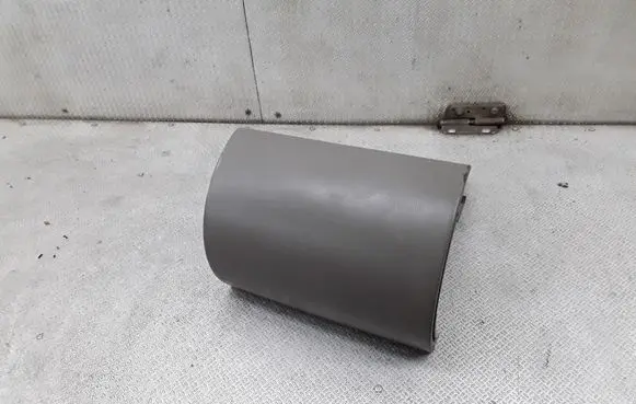 Nissan Prairie Glove box