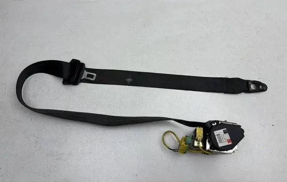 Volkswagen Touareg I Front seatbelt 7L0857705E
