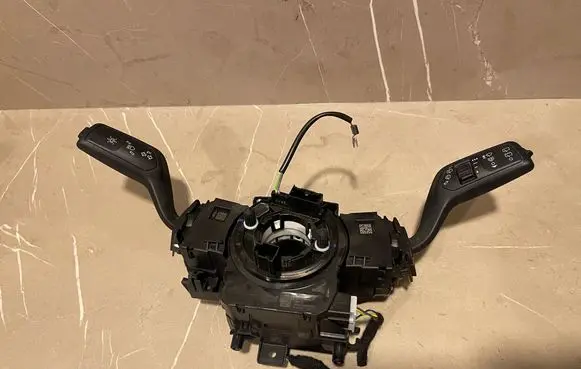 Ford Kuga III Indicator stalk LV4T3F944EE GN1514A664AB