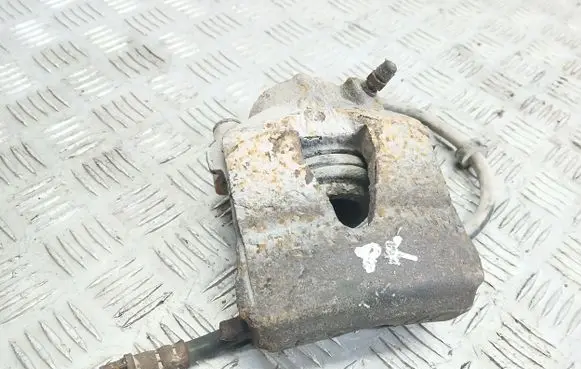 Volkswagen Golf IV Front brake caliper