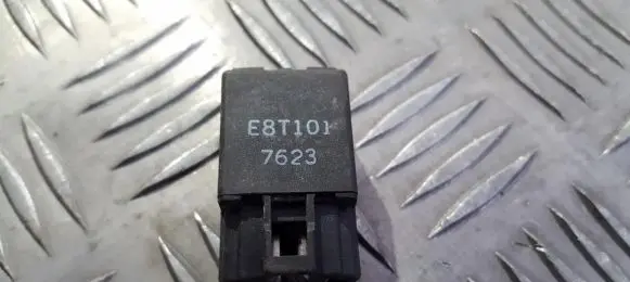 Mitsubishi Galant Other relay E8T101 7623