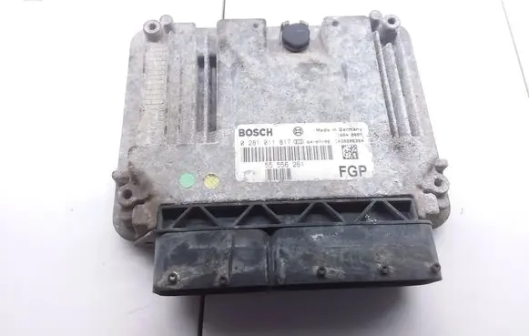 Opel Signum Engine control unit/module 55556261 0281011817