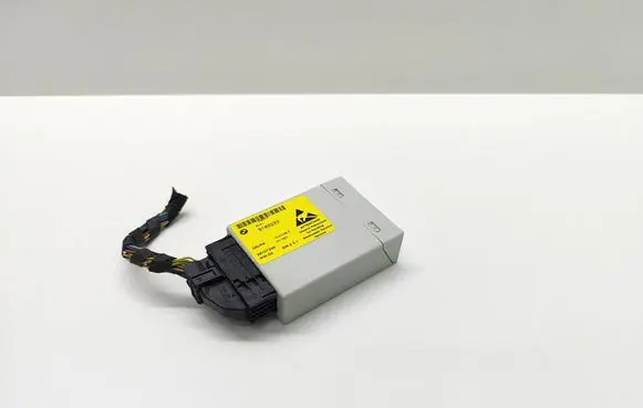 BMW 5 E60 E61 Center console control module 9183233 9183233AI01 411421