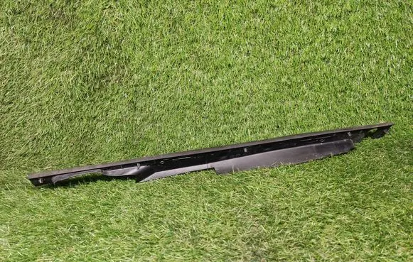 Audi A4 S4 B9 Fender end trim 8W0820582