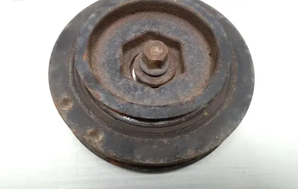 Honda FR-V Crankshaft pulley Nok41111f