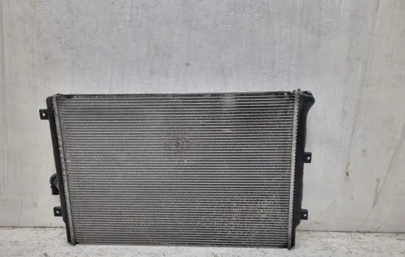 Volkswagen PASSAT B6 Coolant radiator