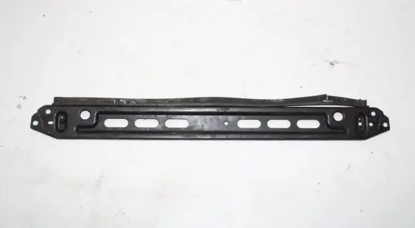 Volvo XC60 Bottom radiator support slam panel 31368100