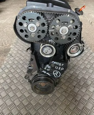 Volkswagen PASSAT B6 Engine BKP