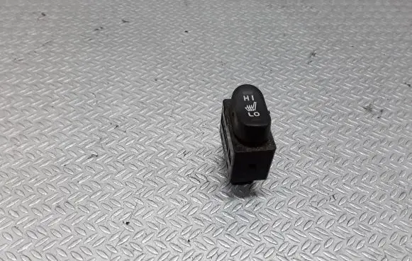 Mitsubishi Colt Seat heating switch
