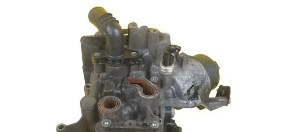 Opel Corsa E Oil filter mounting bracket B13DTE
