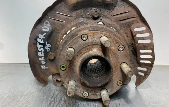 Subaru Forester SF Front wheel hub