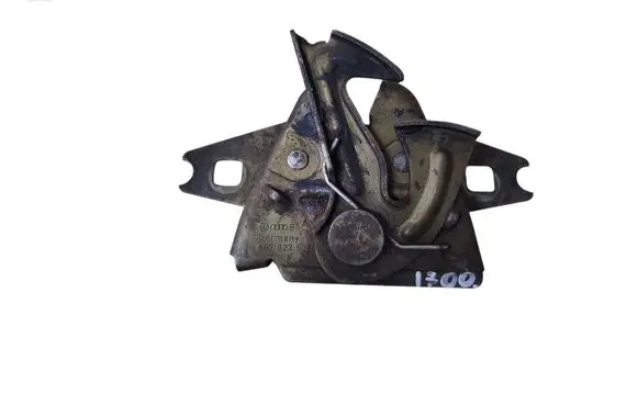 Volkswagen PASSAT B4 Engine bonnet/hood lock/catch 867823509