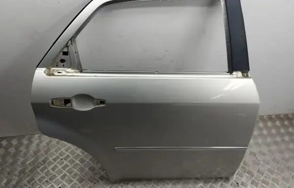 Chrysler 300 - 300C Rear door