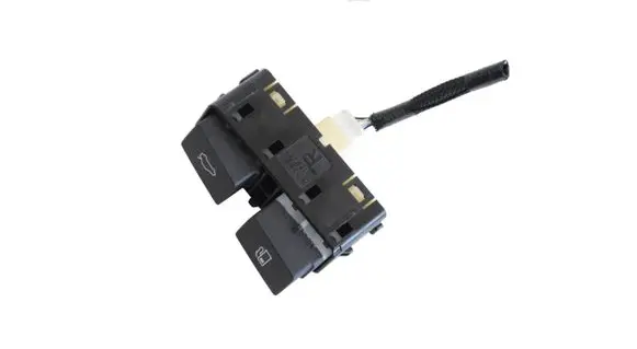 Lexus ES 250 - 300 - 330 Tailgate/boot open switch button 15F477