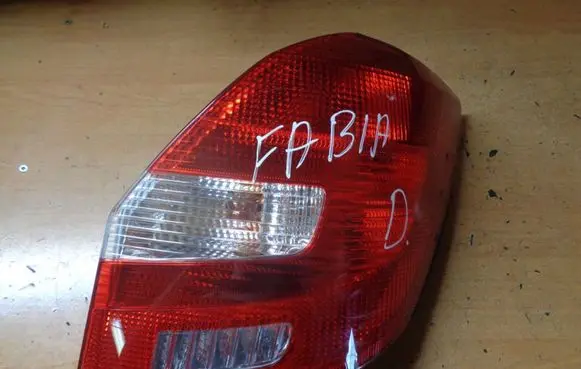 Skoda Fabia Mk2 (5J) Rear/tail lights 5J6945096