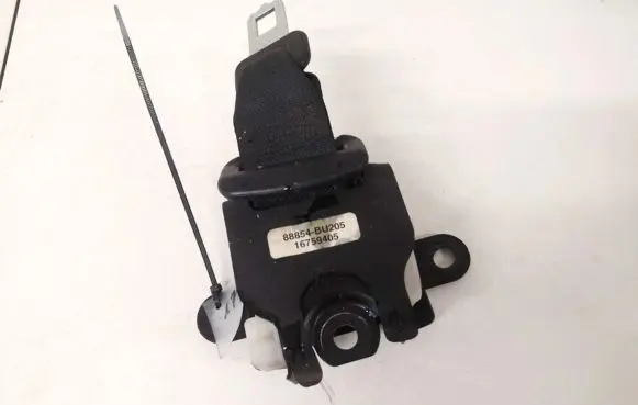 Middle seatbelt (rear)