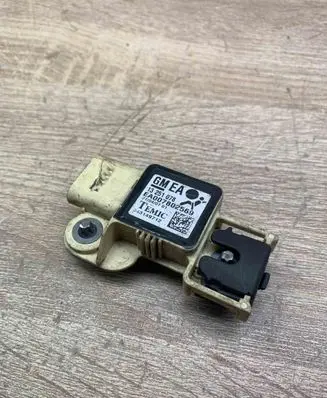 Opel Zafira B Airbag deployment crash/impact sensor 13251078