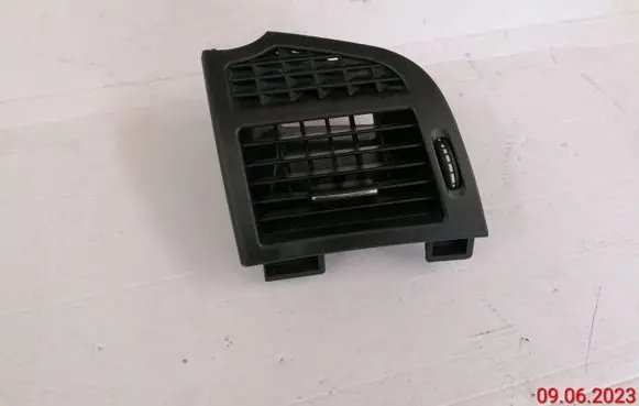 Mercedes-Benz S W221 Dashboard side air vent grill/cover trim 2218300154 A2218300154