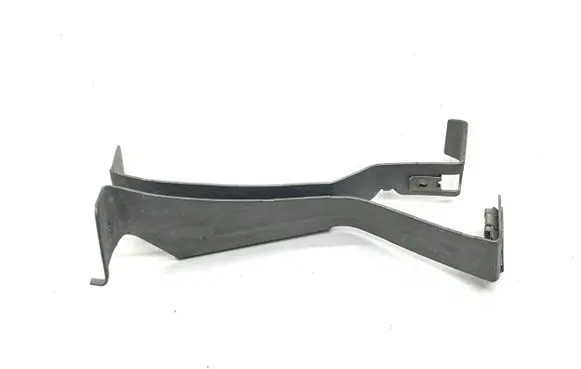 Mercedes-Benz E A207 Front bumper mounting bracket A2075240740