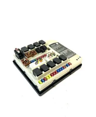 Nissan Navara D40 Fuse module 284B7EB310