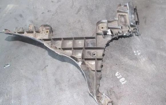 Audi A3 S3 8P Rear bumper mounting bracket 8P3807378B