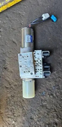 BMW 4 F32 F33 Convertible roof hydraulic pump brak