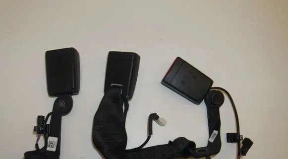 BMW 4 F36 Gran coupe Rear seatbelt buckle 7375448