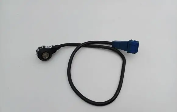 Audi A6 S6 C5 4B Detonation knock sensor 054905377G