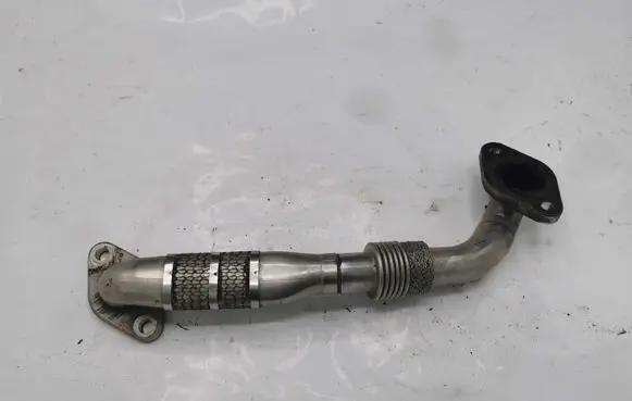 Volkswagen Golf Plus EGR valve line/pipe/hose 03G131521F