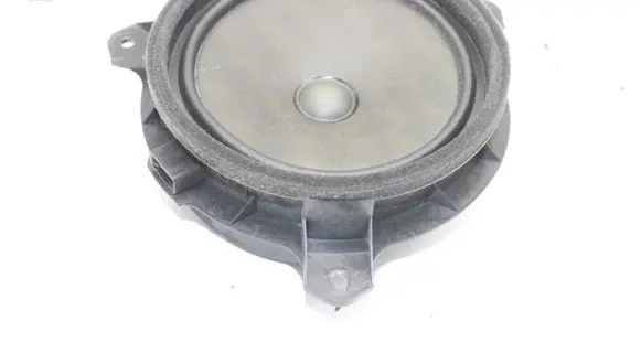 Toyota Prius (XW50) Front door speaker 8616028820