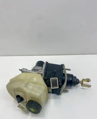 Mercedes-Benz SL R230 Master brake cylinder A2304300302 0204221045