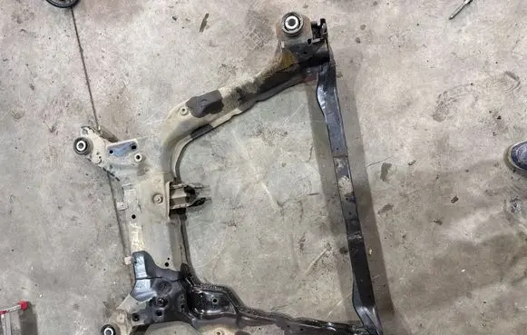 Volvo XC60 Front subframe G9N5000 1921535 YV1D77241A2115094