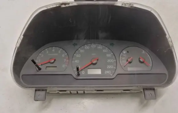 Volvo S40, V40 Speedometer (instrument cluster)