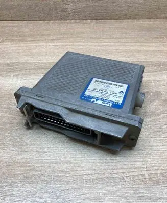 Renault Scenic I Engine control unit/module ECU 7700868189 7700105605