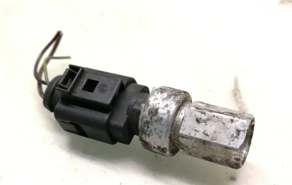Air conditioning (A/C) pressure sensor