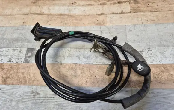 Hyundai Santa Fe Fuel cap release pull handle 