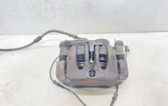 Mercedes-Benz Vito Viano W639 Front brake caliper A6394400235