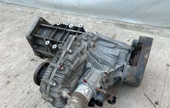 Volkswagen Touareg I Gearbox transfer box case 0AD341011G 0AD341601C