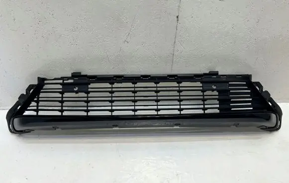 Toyota Proace Front bumper lower grill GM9818196480