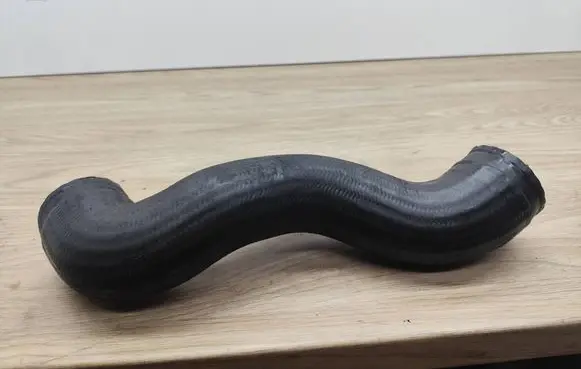 Volvo XC90 Intercooler hose/pipe 30680217