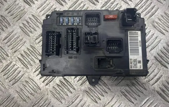 Peugeot 407 Fuse module 9656148080 BSCA0200 S120017003