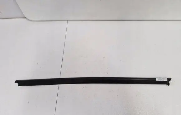 Renault Twingo III Door glass rail 