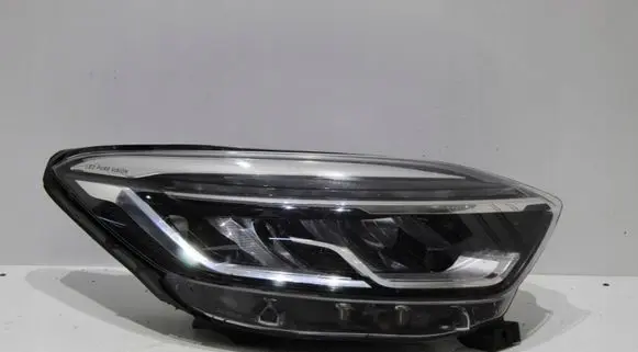 Renault Captur Headlight/headlamp