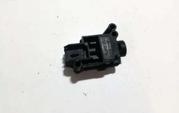 Ford Mondeo Mk III Fuel cut-off switch f2ab9341aa 92011384n3
