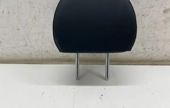 KIA EV6 Rear seat headrest